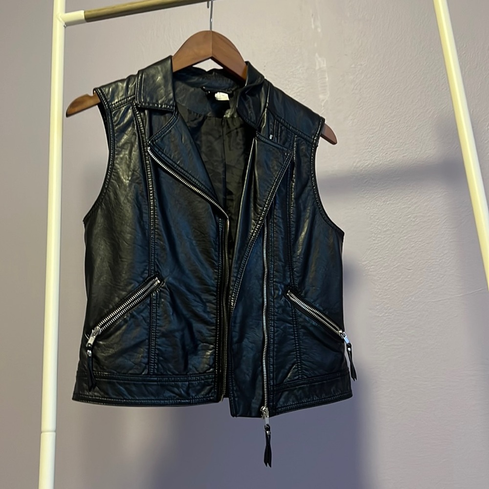 H&M vest